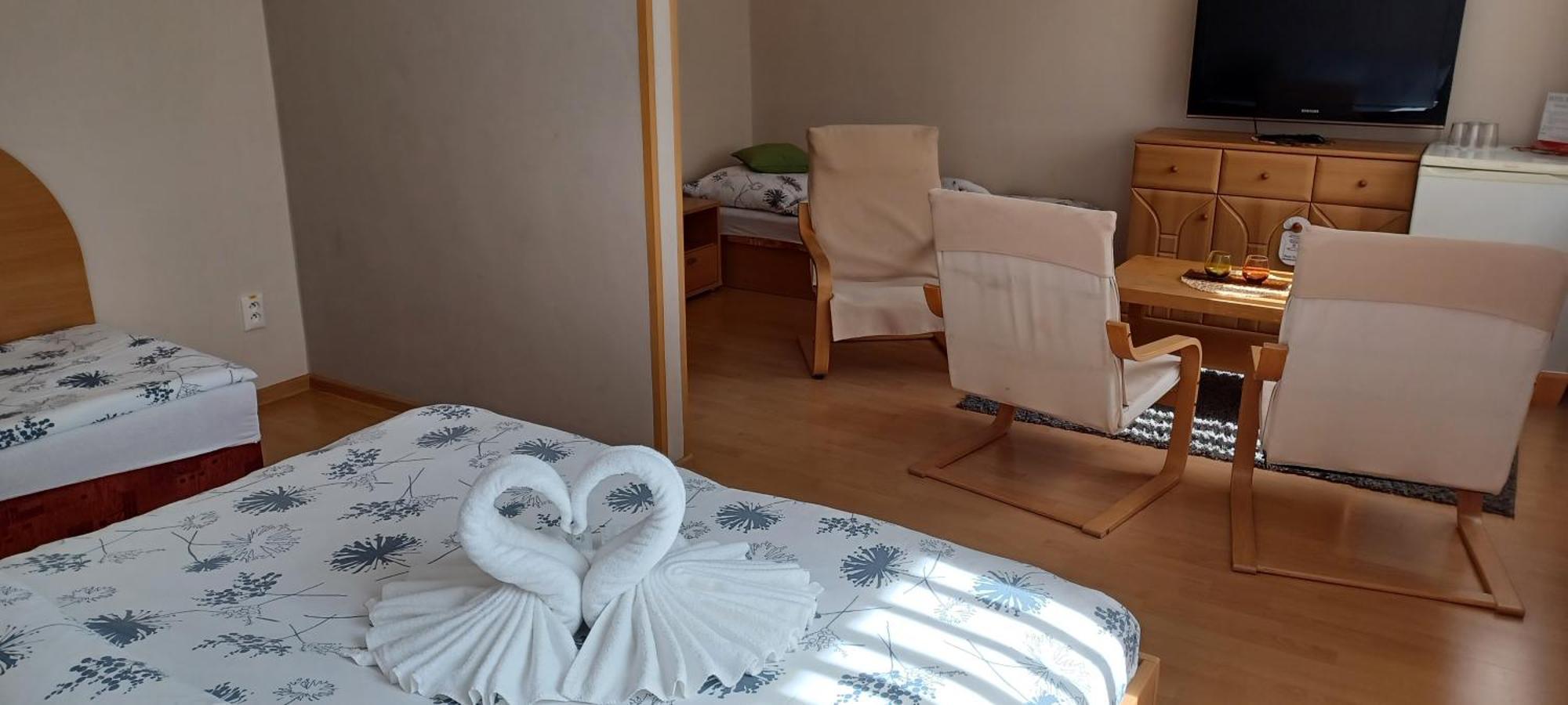 Hotel Baník Handlová Exteriér fotografie